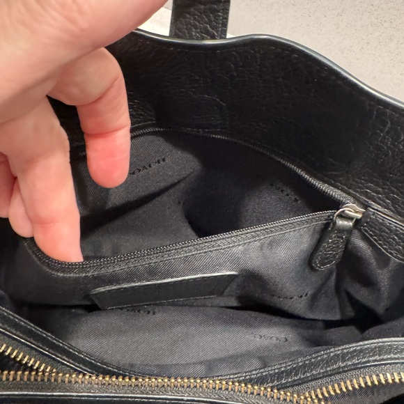 Coach Mercer 30 Bandana Rivets
Satchel Purse Black Grain Leather - Picture 10 of 16